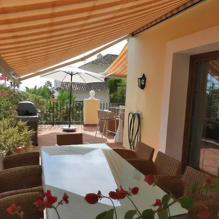 Luxury At Maria In El Paraiso Spain Villa