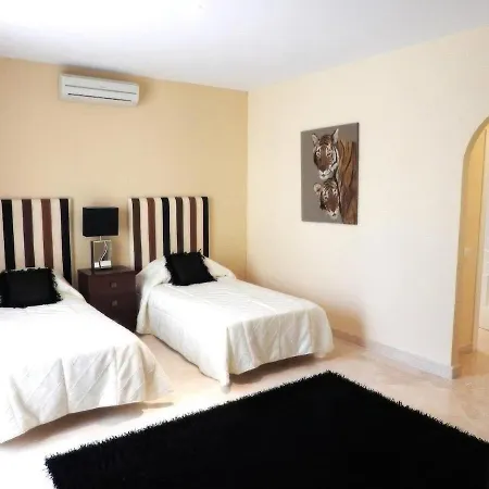 Villa Luxury At Maria In El Paraiso Spain