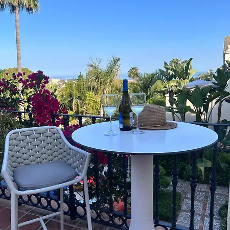 Luxury At Maria In El Paraiso Spain Villa *
