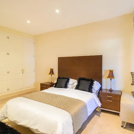 Luxury At Maria In El Paraiso Spain Villa