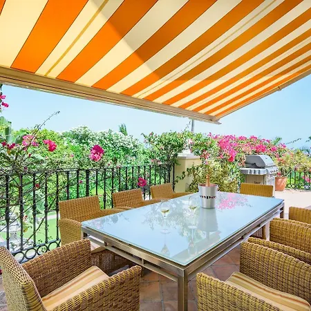 Luxury At Maria In El Paraiso Spain Villa *