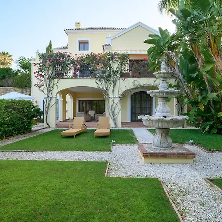 Luxury At Maria In El Paraiso Spain Estepona