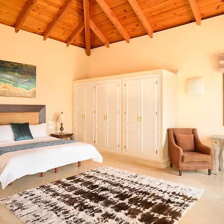 Luxury At Maria In El Paraiso Spain Estepona