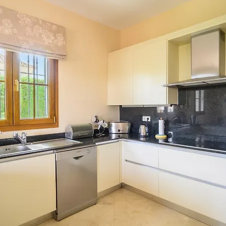Villa Luxury At Maria In El Paraiso Spain